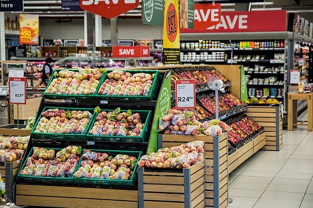 At a supermarket. Russian vocabulary for shopping